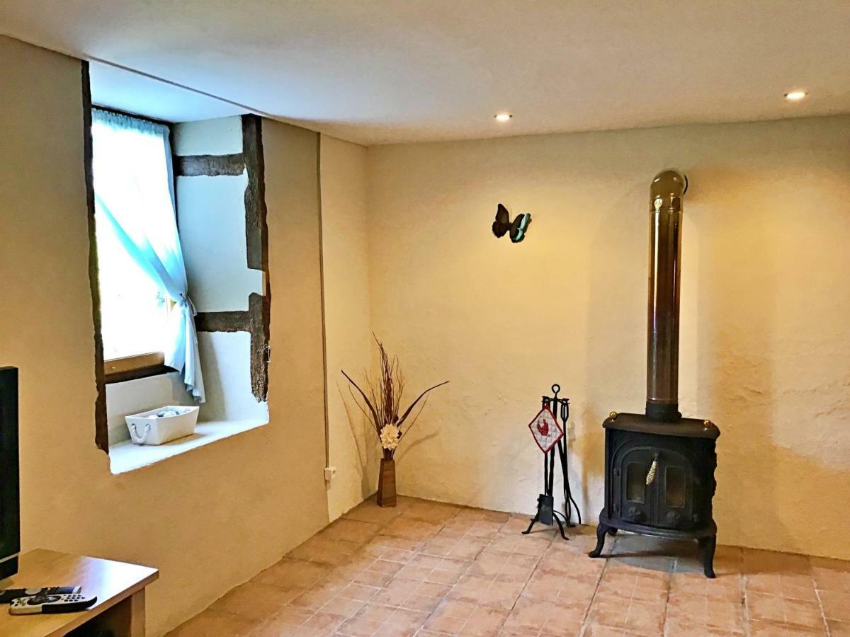 Maison Loubignac At Les Vergnes Gites Exideuil-sur-Vienne ภายนอก รูปภาพ
